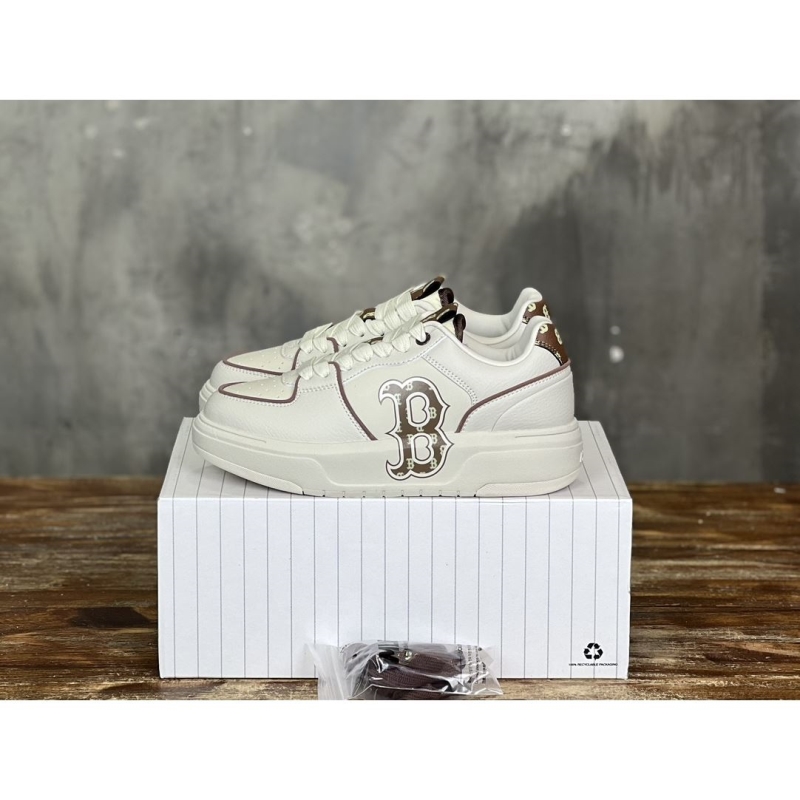 G*u*i sneakers